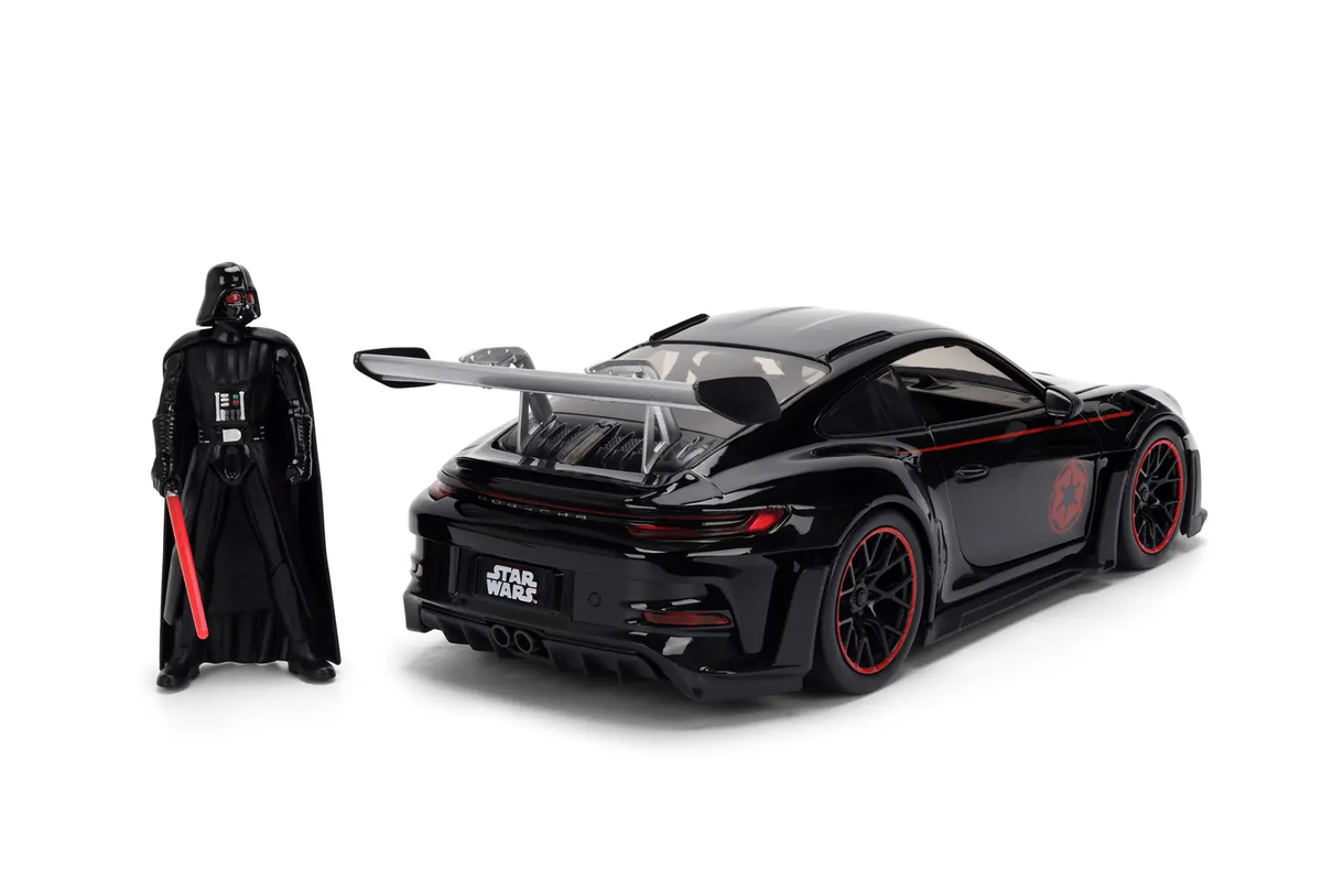 بورش 911 GT3 RS دارث فيدر – سيارة مجسمة بتفاصيل حقيقية