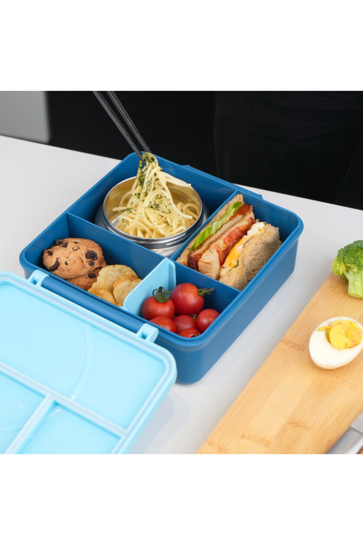 علبة طعام Eazy Kids جامبو 3/4 – وجبات لذيذة بلا تسرب – أزرق