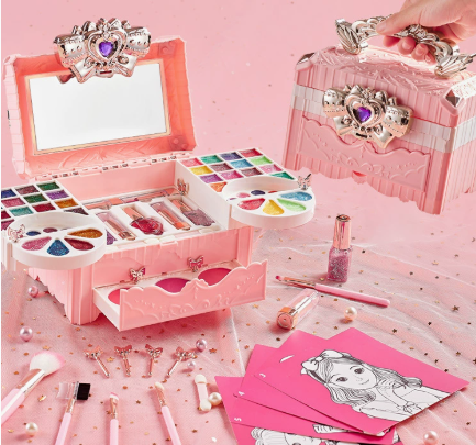 Children make up Dresser