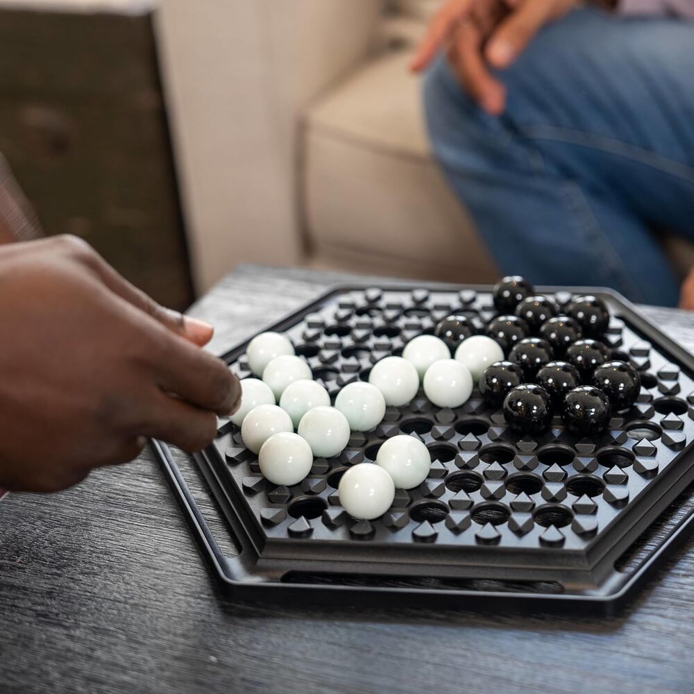 Abalone Game (Ar-En)