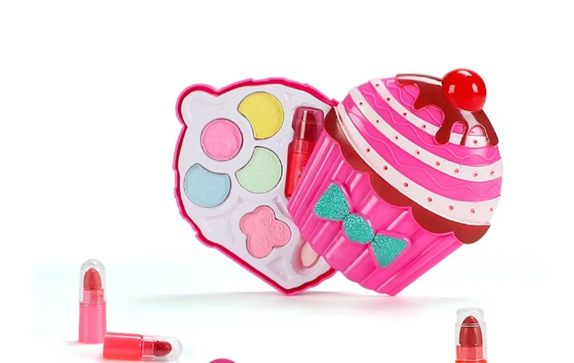 Weisida - Layer Of Cake Fashion Make Up Set