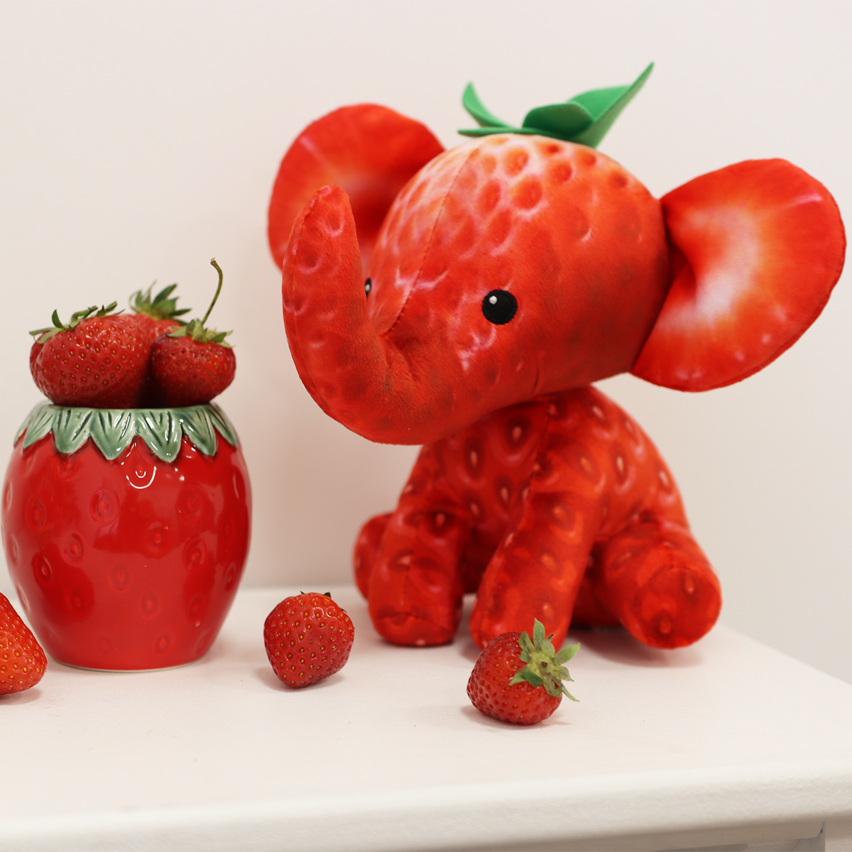 FOODIBLES LARGE SCENTED PLUSHIES - STRAWBERRY ELEPHANT