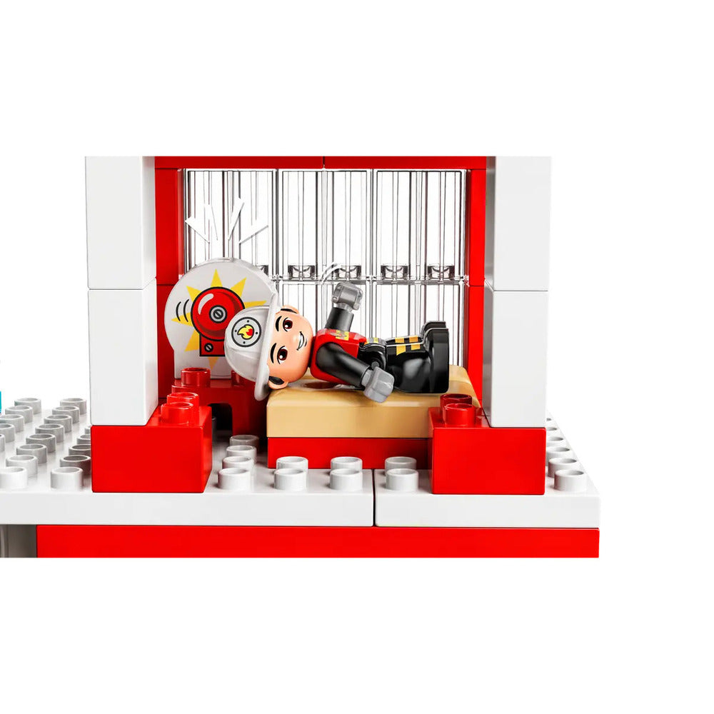 Lego Duplo Fire Station And Helicopter