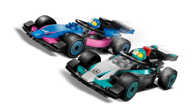 ليغو مرآب F1 وسيارتا مرسيدس وألبين – إثارة السباقات الحقيقية