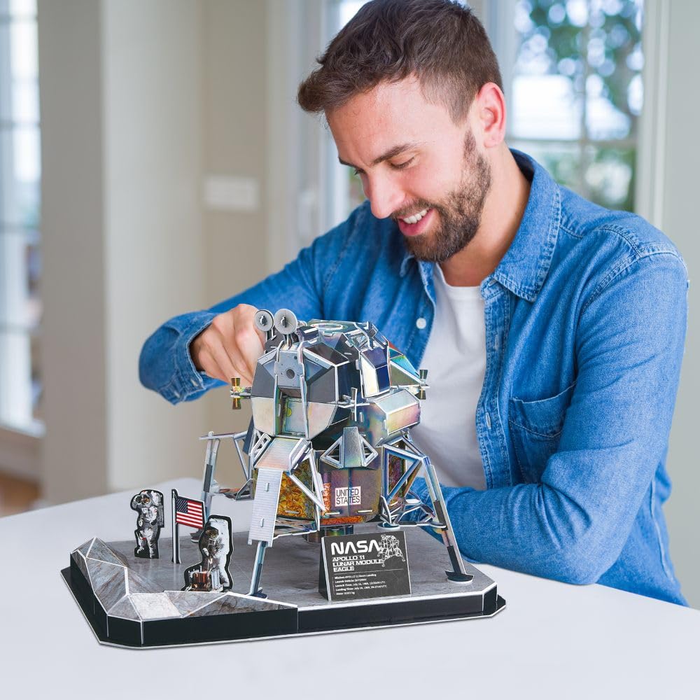 3D PUZZLE NASA APOLLO 11 EAGLE 93PCS