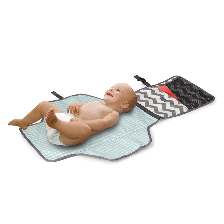 Skip Hop Pronto Changing Station Chevron