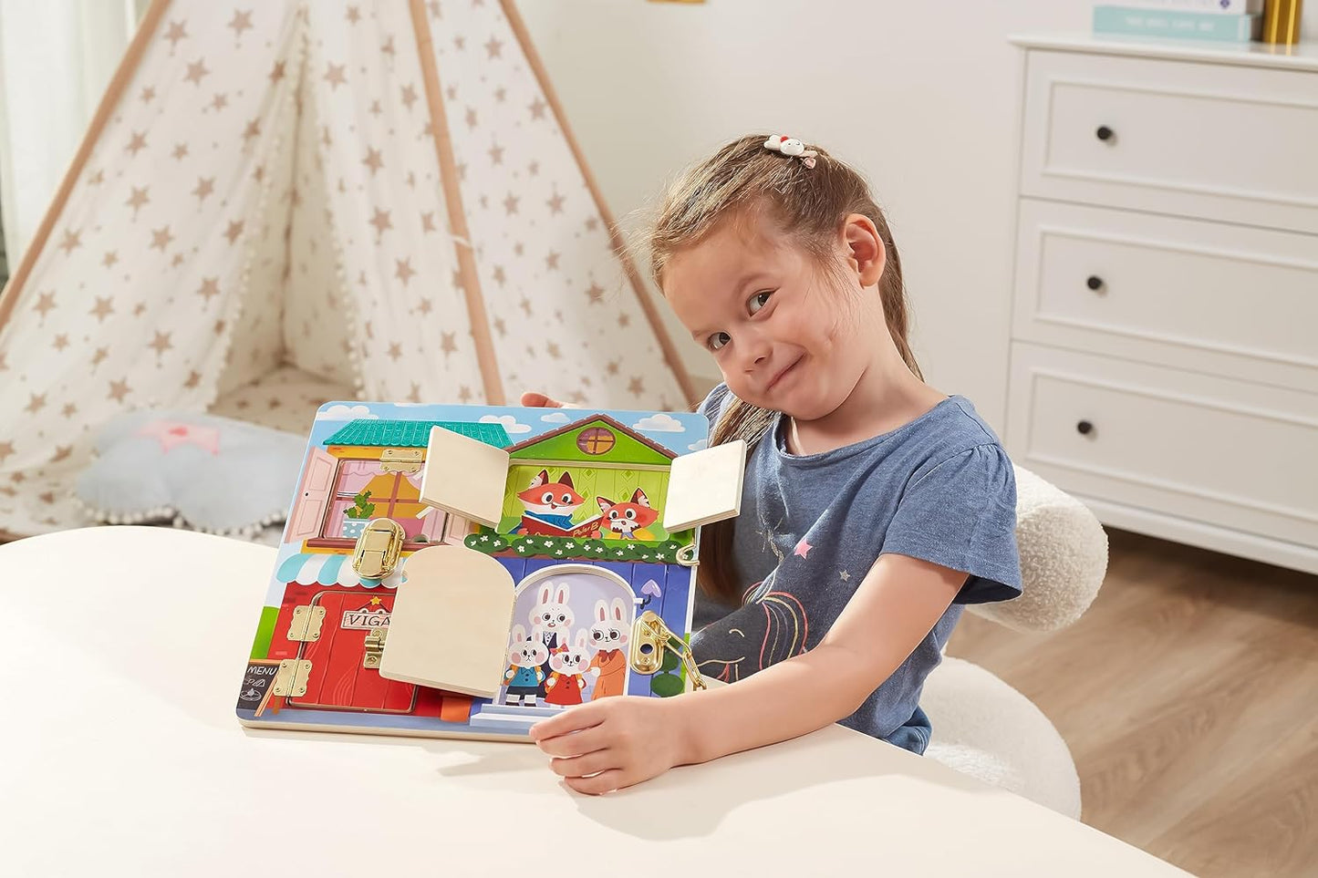 Viga - Lock And Latch Playset